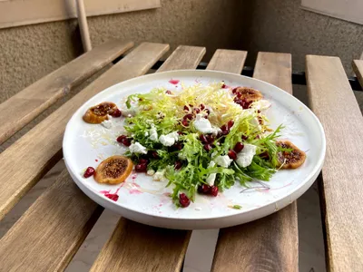 Fig And Pomegranate Salad