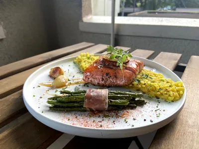Salmon Rice And Green Beans